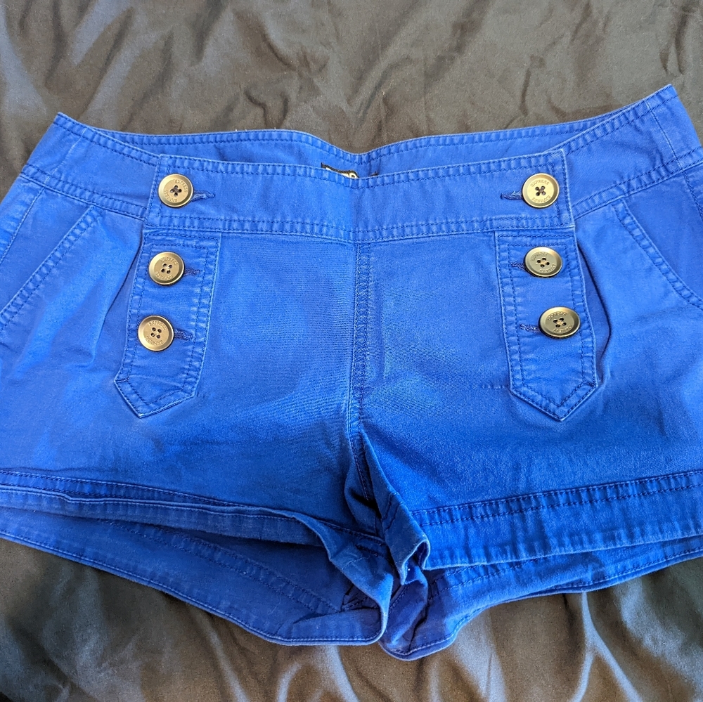 Express shorts
